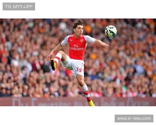 阿森纳联名潮牌PLACES+FACES推出新款服饰，球迷抢购