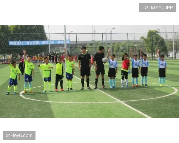 德甲俱乐部举办社区活动，促进青少年足球参与